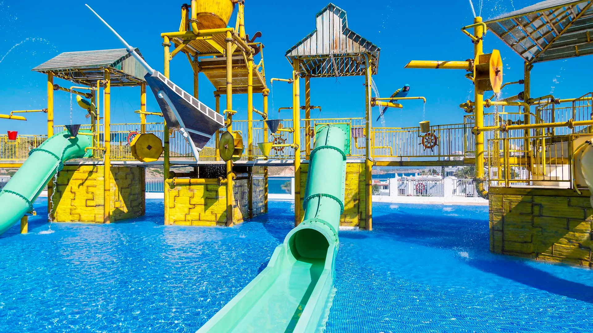 Lägenhetshotell Fergus Club Carema Splash Playas De Fornells