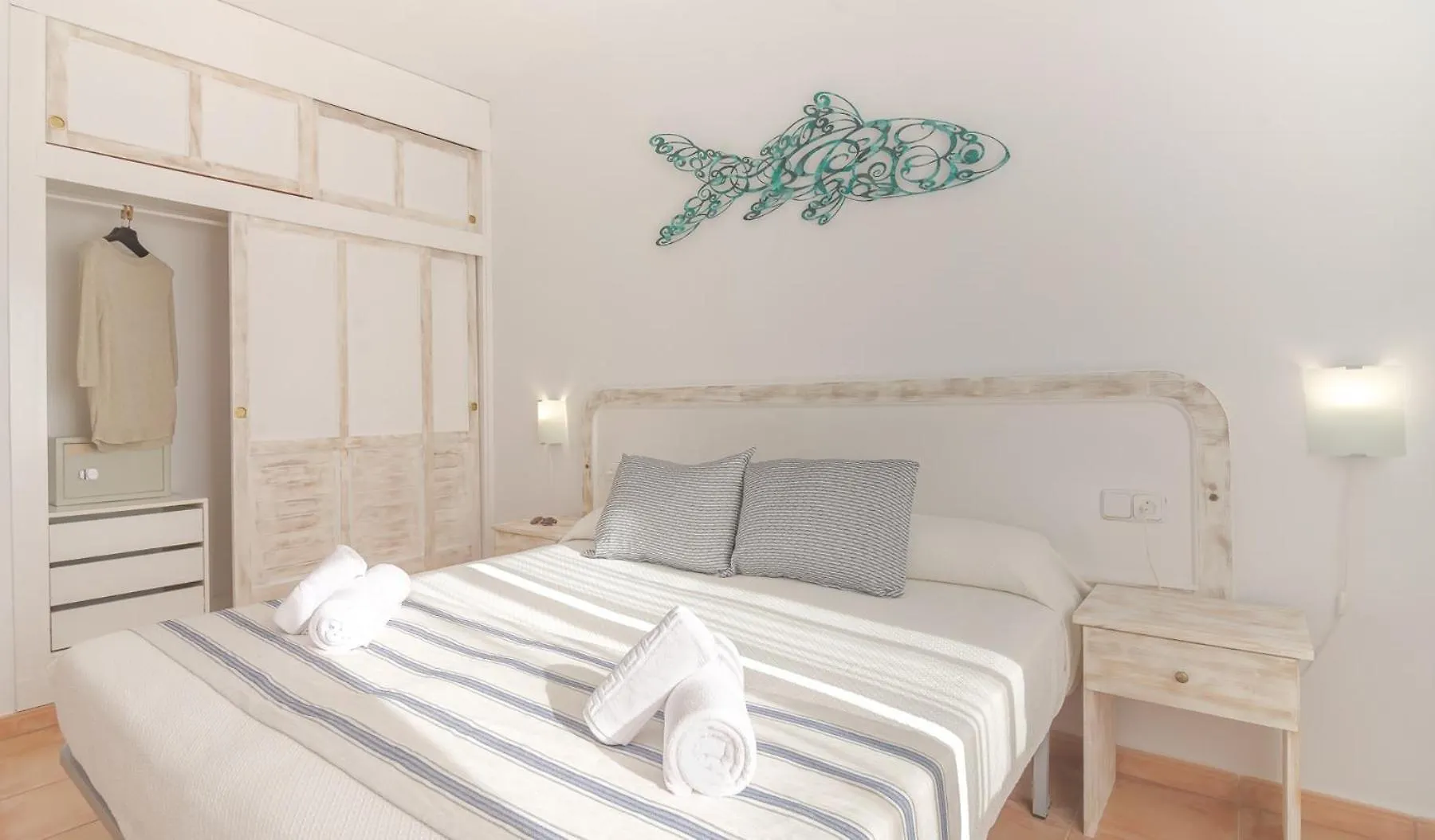 Fergus Club Carema Splash Playas De Fornells Aparthotel