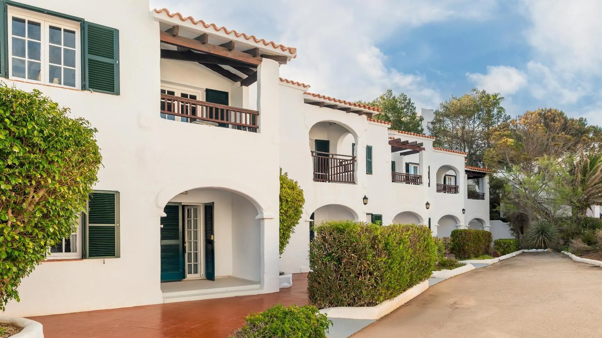 Fergus Club Carema Splash Playas De Fornells Aparthotel